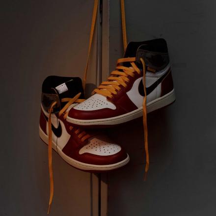  ユニオン LA × ナイキ エアジョーダン1 ハイ OG バーシティ レッド/ブラック/セイル