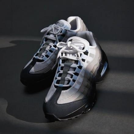 ナイキ エア マックス 95 OG ビッグ バブル ブラック/ホワイト/ミディアム グレー/ブルー ティント