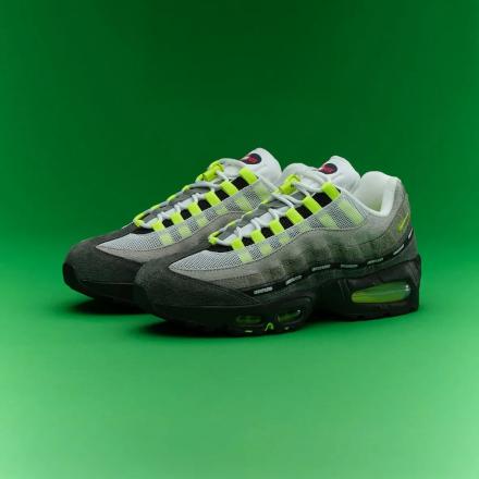 アンディフィーテッド × ナイキ エア マックス 95 “ニューヨーク”