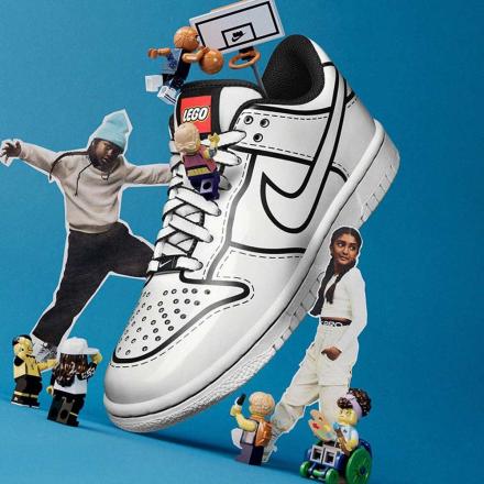  レゴ × ナイキ ダンク ロー GS セイル/ブラック-ラッシュ レッド