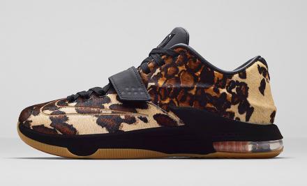 ナイキ KD7 EXT ブラック/セイル