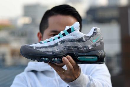 アトモス × ナイキ エアマックス 95 "WE LOVE NIKE" クリア ジェイド