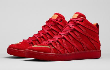 ナイキ KD7 NSW ライフスタイル チャレンジ レッド/チャレンジ レッド-ピーチ クリーム-ブラック